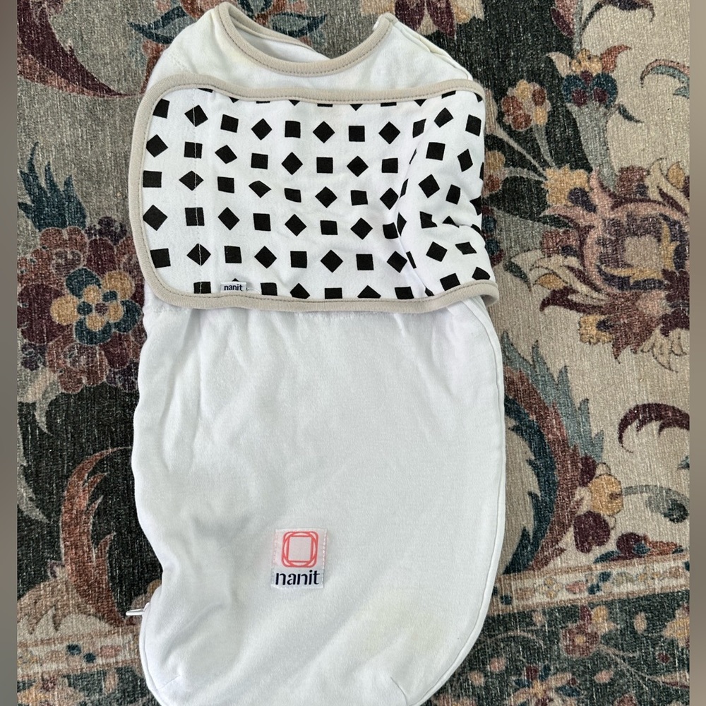 Nanit 0-3M Zipper & Velcro Smart Swaddle